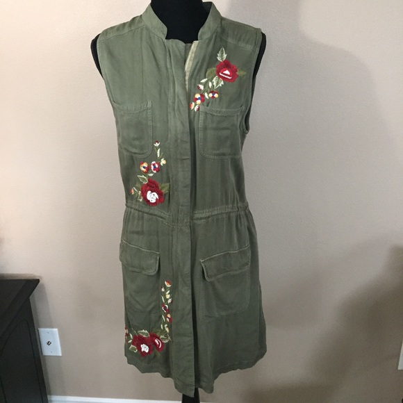 Kyla Seo olive front zip dress Small NWT - Picture 1 of 7